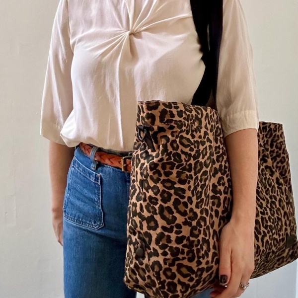 Large leopard tote bag deals